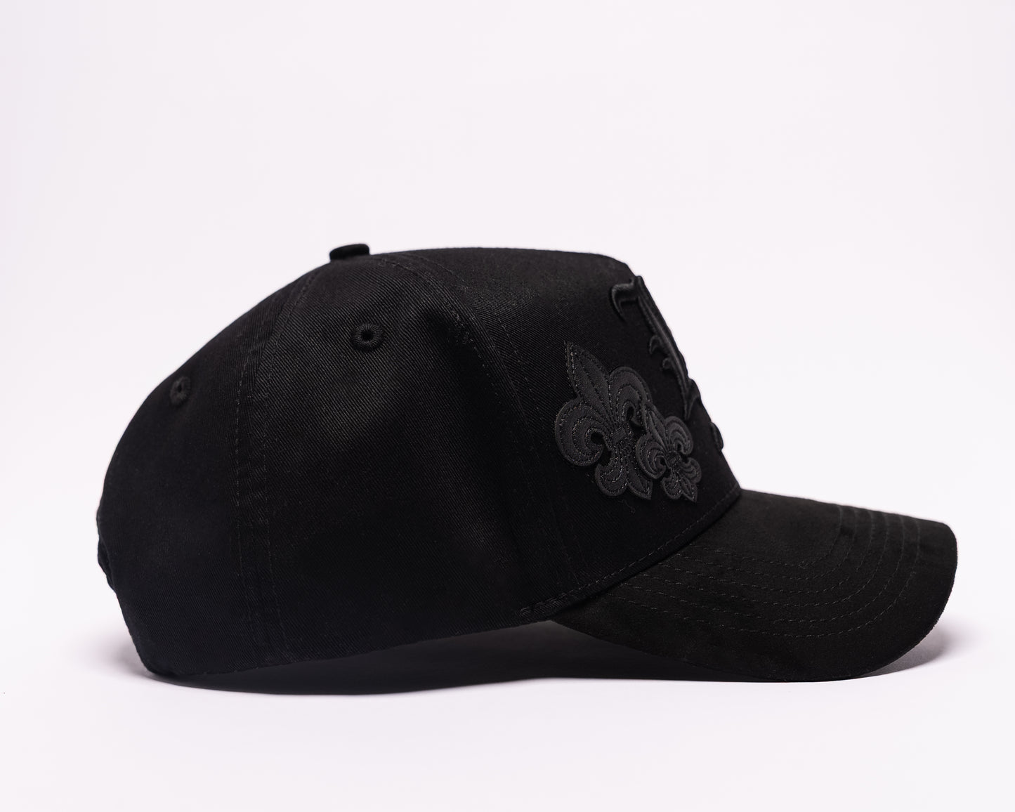 LA TOTAL BLACK ACE