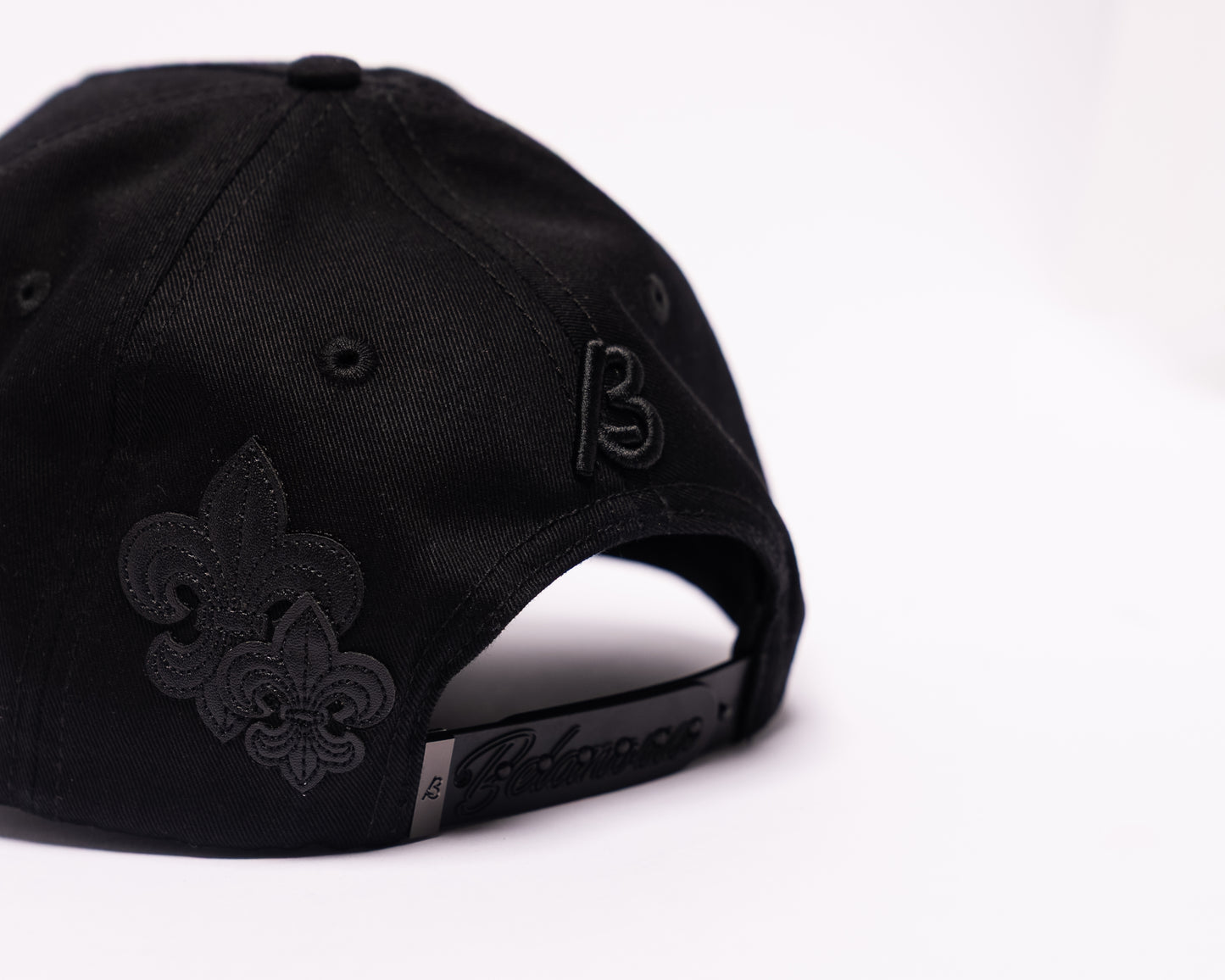 LA TOTAL BLACK ACE